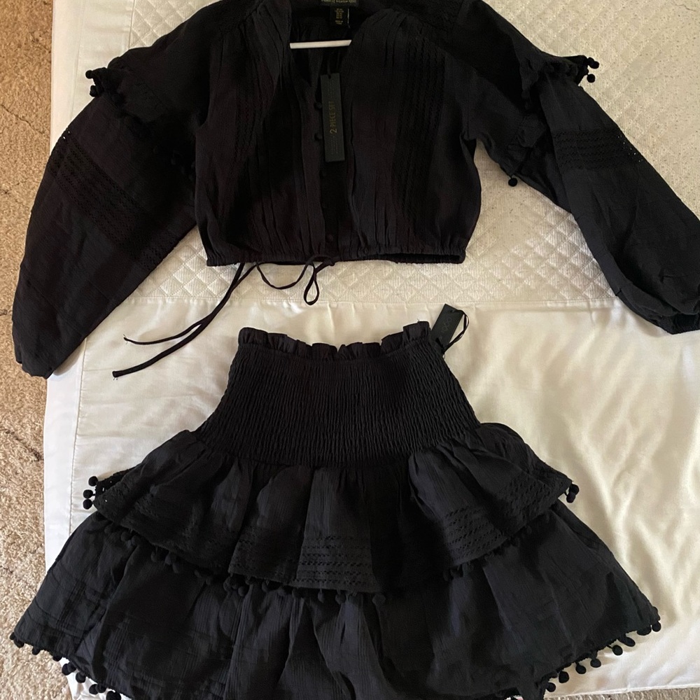 House of Harlow 1960 two-piece set